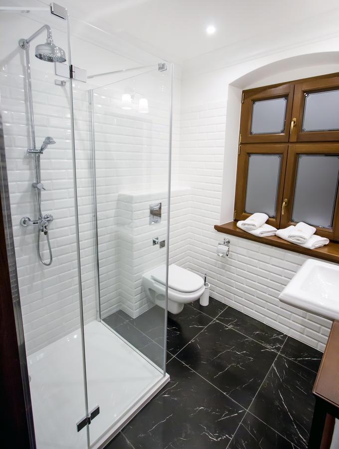 Hg Hotel Toszek Eksteriør billede